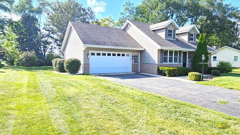 Photo of 205 N Lincoln Street, Elwood, IL 60421 (MLS # 12532550)