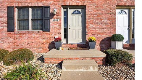 Photo of 1920 Glenbridge Road, Bloomington, IL 61704 (MLS # 12795148)