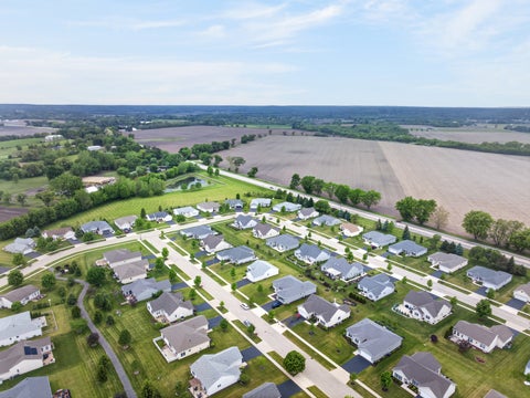 Tiny photo for 1001 Madison Avenue, McHenry, IL 60050 (MLS # 12648057)