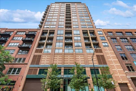 Photo of 400 W Ontario Street #1404, Chicago, IL 60654 (MLS # 12725361)