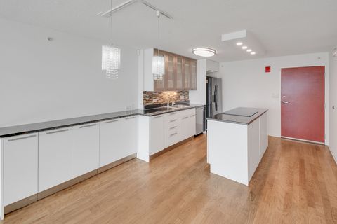 Tiny photo for 800 Elgin Road #1402, Evanston, IL 60201 (MLS # 12593158)