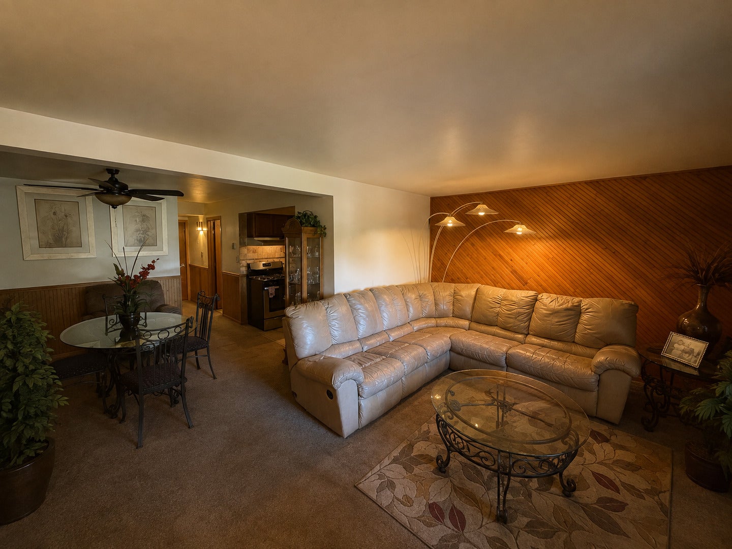 11804 S Komensky Avenue 202