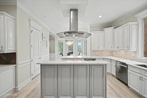 Tiny photo for 7381 S MADISON Street, Burr Ridge, IL 60527 (MLS # 12707525)