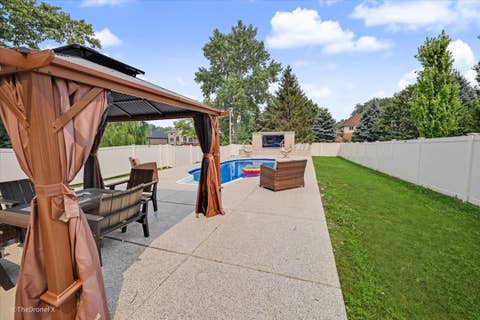 Tiny photo for 7381 S MADISON Street, Burr Ridge, IL 60527 (MLS # 12707525)