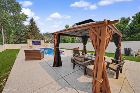 Tiny photo for 7381 S MADISON Street, Burr Ridge, IL 60527 (MLS # 12707525)