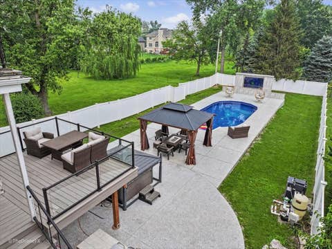 Tiny photo for 7381 S MADISON Street, Burr Ridge, IL 60527 (MLS # 12707525)