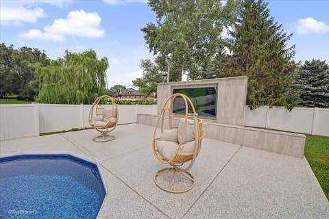 Tiny photo for 7381 S MADISON Street, Burr Ridge, IL 60527 (MLS # 12707525)