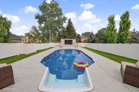 Tiny photo for 7381 S MADISON Street, Burr Ridge, IL 60527 (MLS # 12707525)
