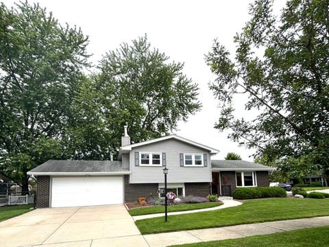 Photo of 508 Willow Lane, Beecher, IL 60401 (MLS # 12692333)