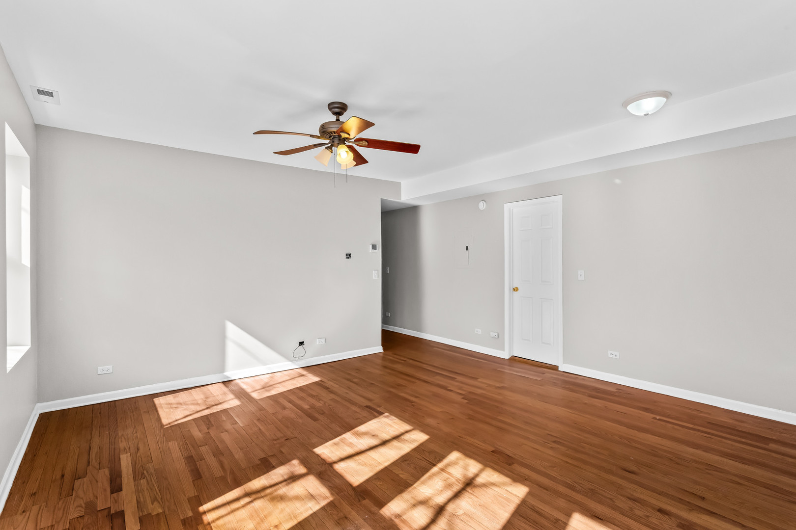 6303 N Claremont Avenue 2