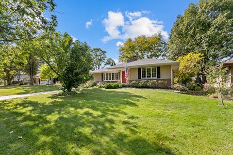 Tiny photo for 240 Scott Avenue, Glen Ellyn, IL 60137 (MLS # 12498172)