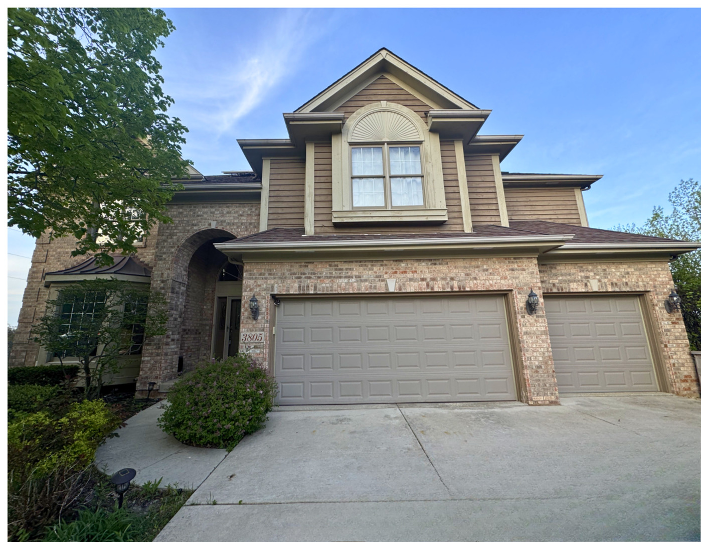 3805 Gladstone Drive