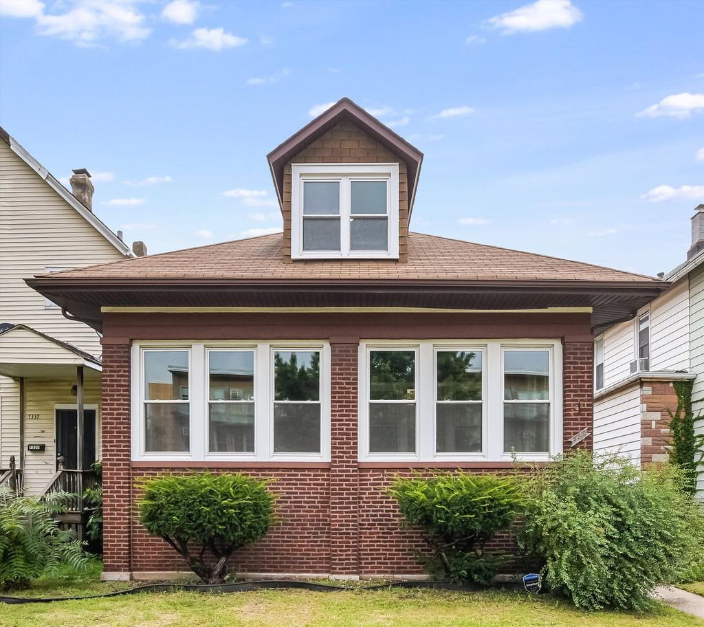 Photo for 7339 S Evans Avenue, Chicago, IL 60619 (MLS # 12494895)