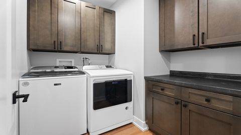 Tiny photo for 5004 W Argyle Street, Chicago, IL 60630 (MLS # 12603292)