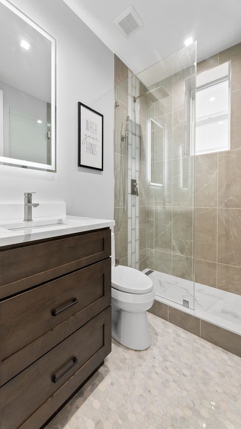 Tiny photo for 5004 W Argyle Street, Chicago, IL 60630 (MLS # 12603292)