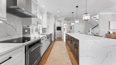 Tiny photo for 5004 W Argyle Street, Chicago, IL 60630 (MLS # 12603292)