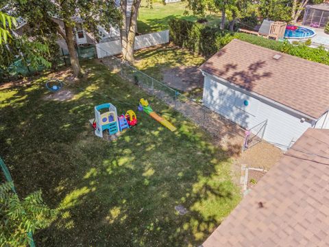 Tiny photo for 101 Oakleaf Road, Lake In The Hills, IL 60156 (MLS # 12496996)