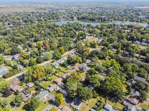 Tiny photo for 101 Oakleaf Road, Lake In The Hills, IL 60156 (MLS # 12496996)