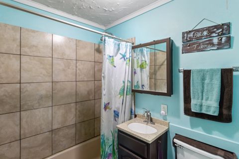 Tiny photo for 101 Oakleaf Road, Lake In The Hills, IL 60156 (MLS # 12496996)