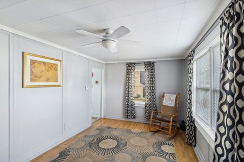 Tiny photo for 101 Oakleaf Road, Lake In The Hills, IL 60156 (MLS # 12496996)