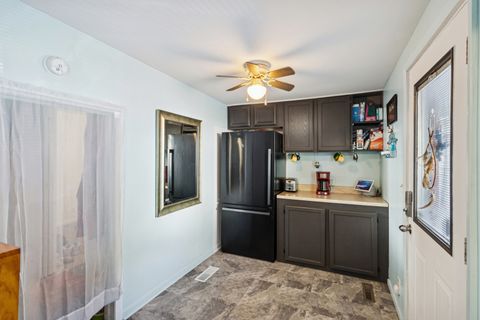 Tiny photo for 101 Oakleaf Road, Lake In The Hills, IL 60156 (MLS # 12496996)