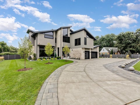 Photo of 1341 Pfingsten Road, Northbrook, IL 60062 (MLS # 12762948)