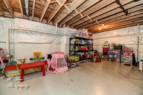 Tiny photo for 1403 Karen Drive, West Dundee, IL 60118 (MLS # 12597142)