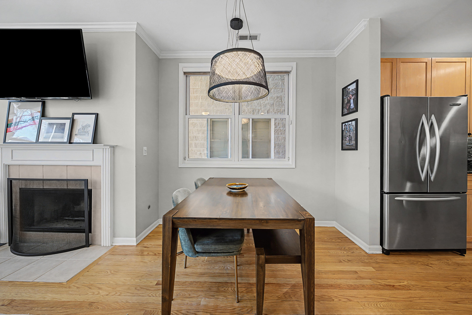 1132 W Wolfram Street 2