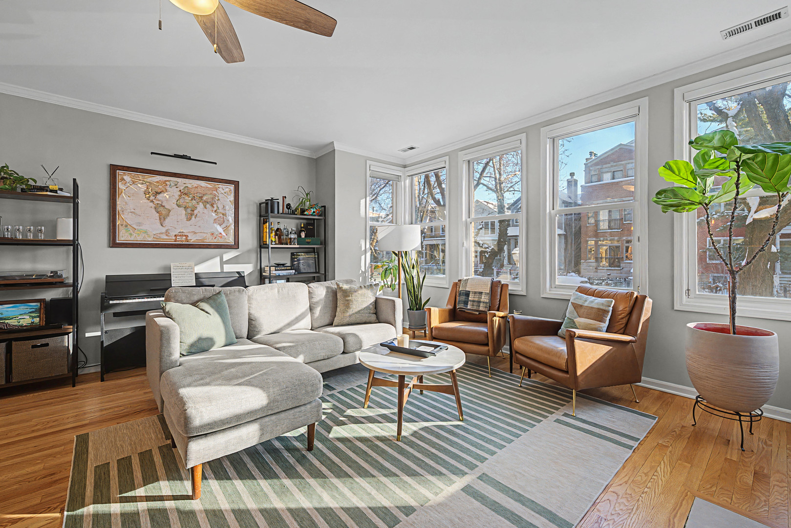 1132 W Wolfram Street 2