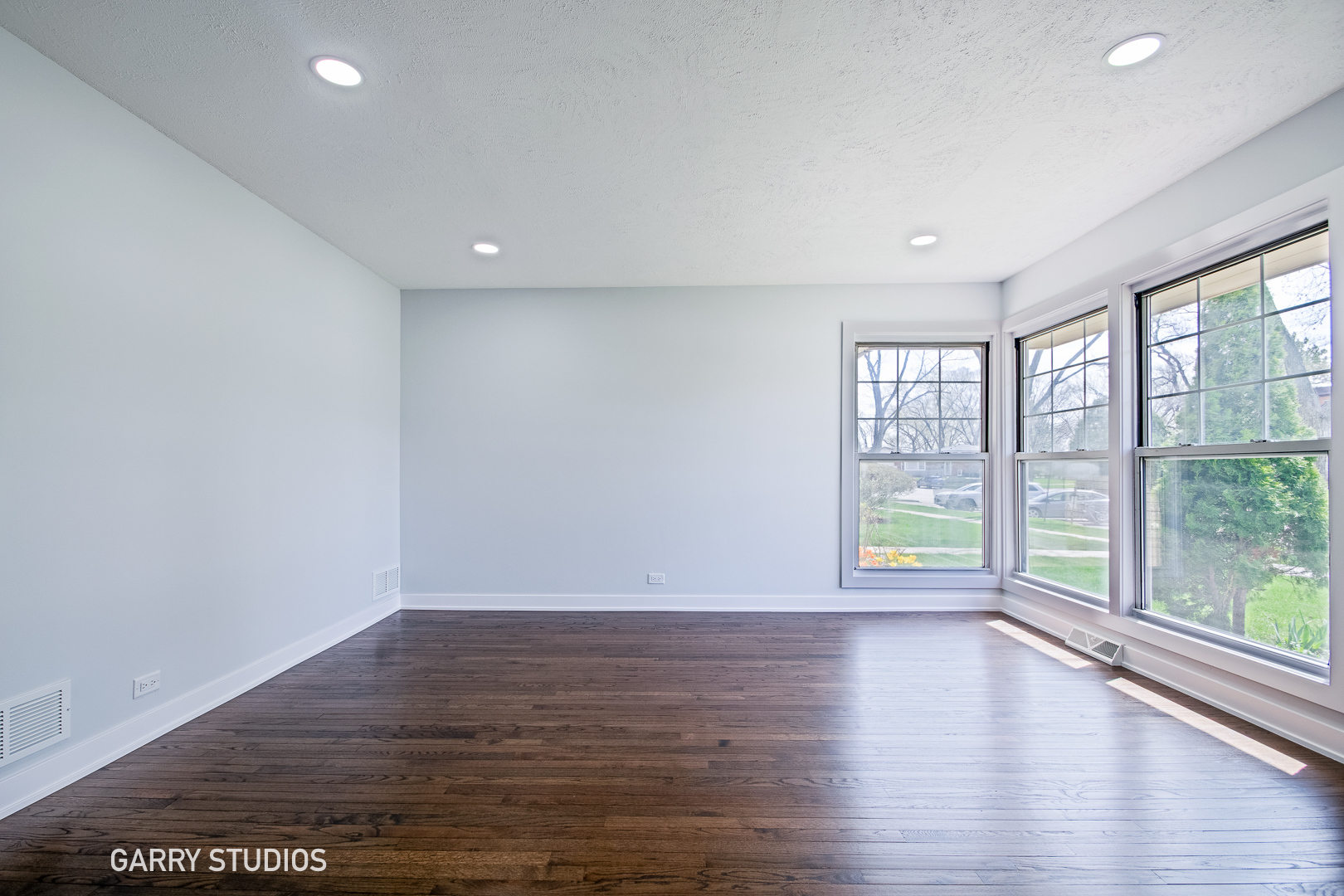 1212 N Wheeling Road