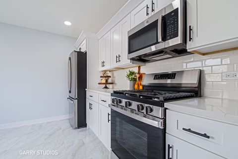 Tiny photo for 1212 N Wheeling Road, Mount Prospect, IL 60056 (MLS # 12620090)