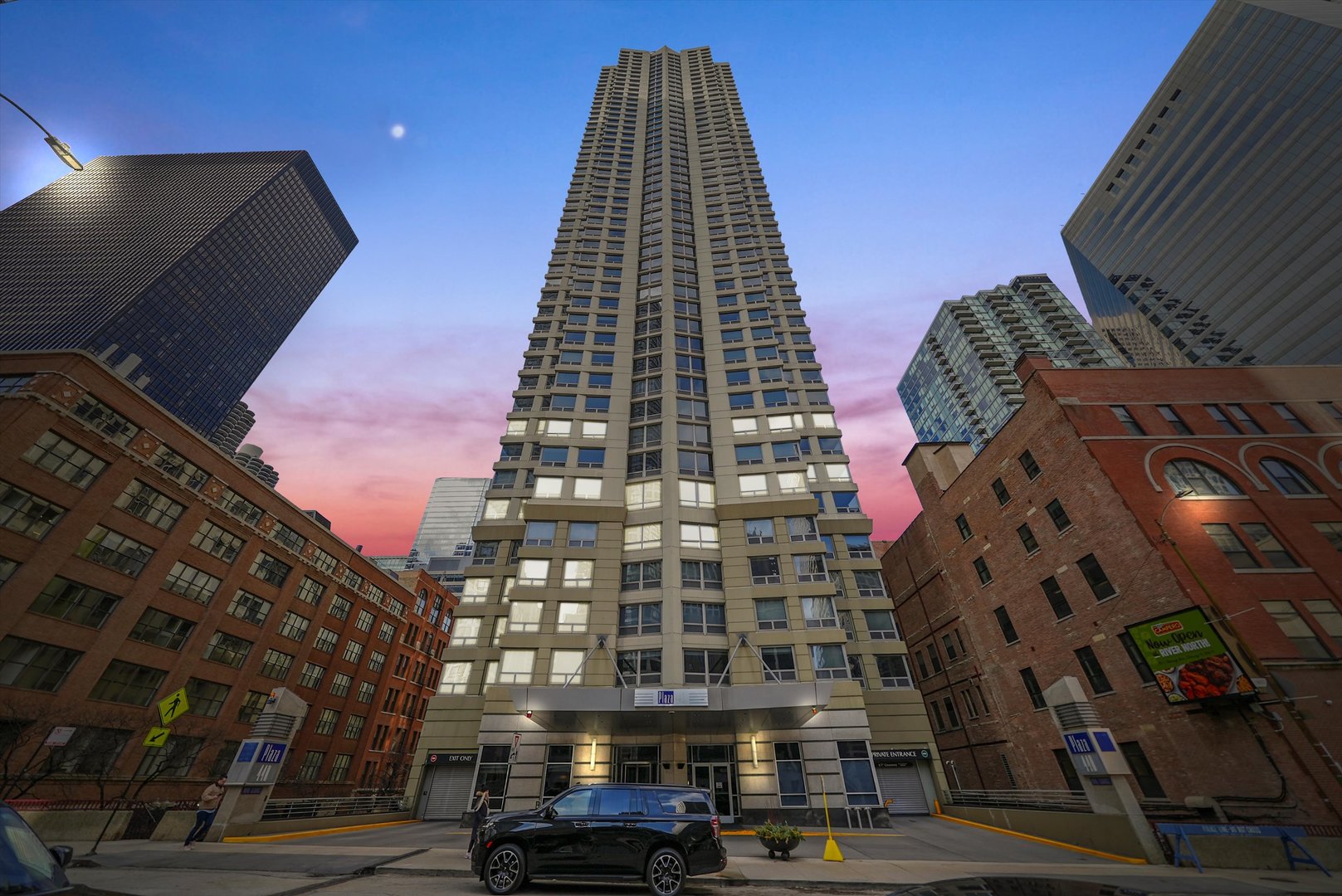440 N WABASH Avenue 2208