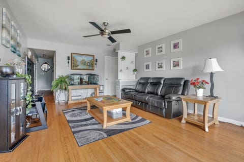 Tiny photo for 952 W Grant Drive, Des Plaines, IL 60016 (MLS # 12731244)