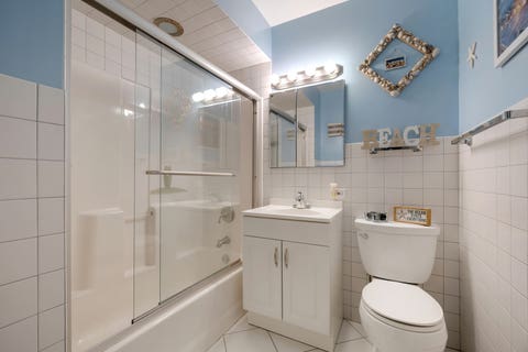 Tiny photo for 952 W Grant Drive, Des Plaines, IL 60016 (MLS # 12731244)