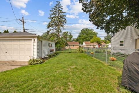Tiny photo for 952 W Grant Drive, Des Plaines, IL 60016 (MLS # 12731244)