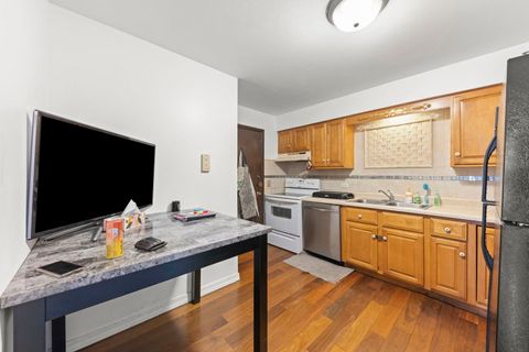 Tiny photo for 2343 Ogden Avenue #3, Downers Grove, IL 60515 (MLS # 12524713)