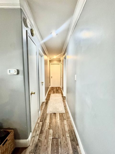 Tiny photo for 1103 Oliver Street, Benton, IL 62812 (MLS # 100000071)