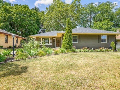Tiny photo for 2331 Richard Avenue, Rockford, IL 61108 (MLS # 12715631)