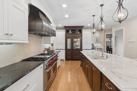 Tiny photo for Hinsdale, IL 60521 (MLS # 12690619)