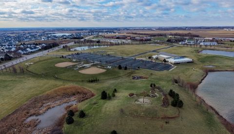 Tiny photo for 2322 Pagosa Springs Drive, Aurora, IL 60503 (MLS # 12587894)