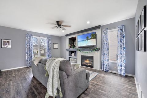 Tiny photo for 2322 Pagosa Springs Drive, Aurora, IL 60503 (MLS # 12587894)