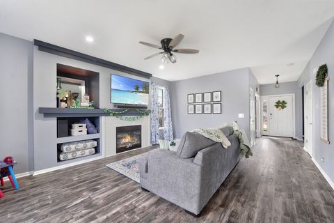 Tiny photo for 2322 Pagosa Springs Drive, Aurora, IL 60503 (MLS # 12587894)