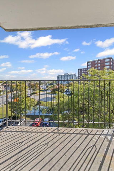 Tiny photo for 9001 Golf Road #5B, Des Plaines, IL 60016 (MLS # 12526179)