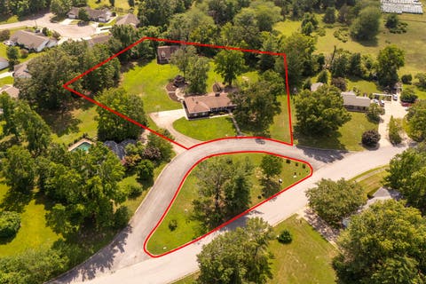 Tiny photo for 604 N Beadle Drive, Carbondale, IL 62901 (MLS # 12691929)