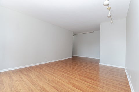 Tiny photo for 3420 N Lake Shore Drive #4K, Chicago, IL 60657 (MLS # 12646608)