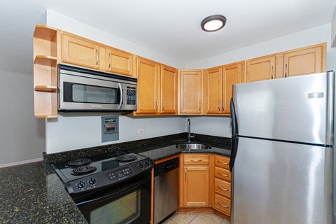 Tiny photo for 3420 N Lake Shore Drive #4K, Chicago, IL 60657 (MLS # 12646608)