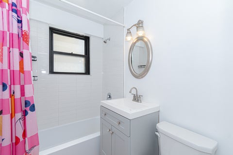 Tiny photo for 3420 N Lake Shore Drive #4K, Chicago, IL 60657 (MLS # 12646608)