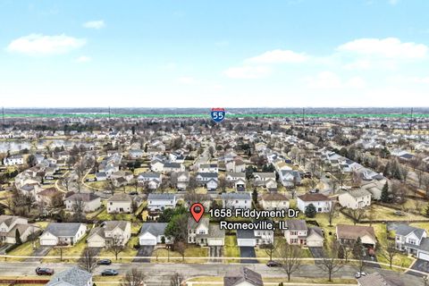 Tiny photo for 1658 Fiddyment Drive, Romeoville, IL 60446 (MLS # 12573189)