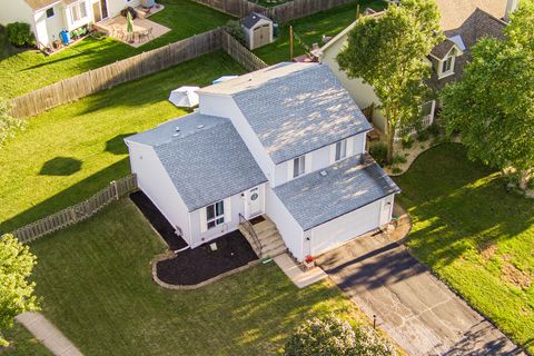 Tiny photo for 1 Aspen Court, Streamwood, IL 60107 (MLS # 12448428)