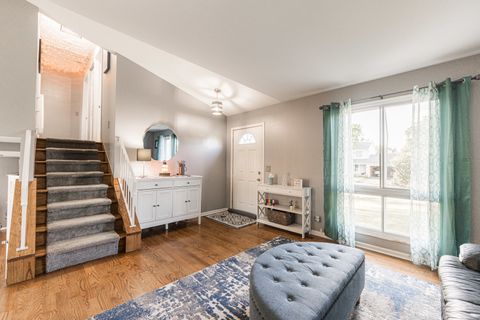 Tiny photo for 1 Aspen Court, Streamwood, IL 60107 (MLS # 12448428)